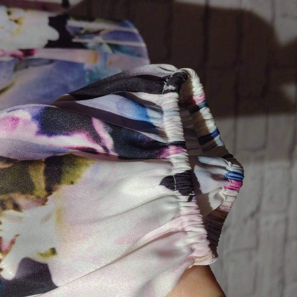 Jennifer Lopez Floral Women's Top - Multicolor - Picture 5 of 7